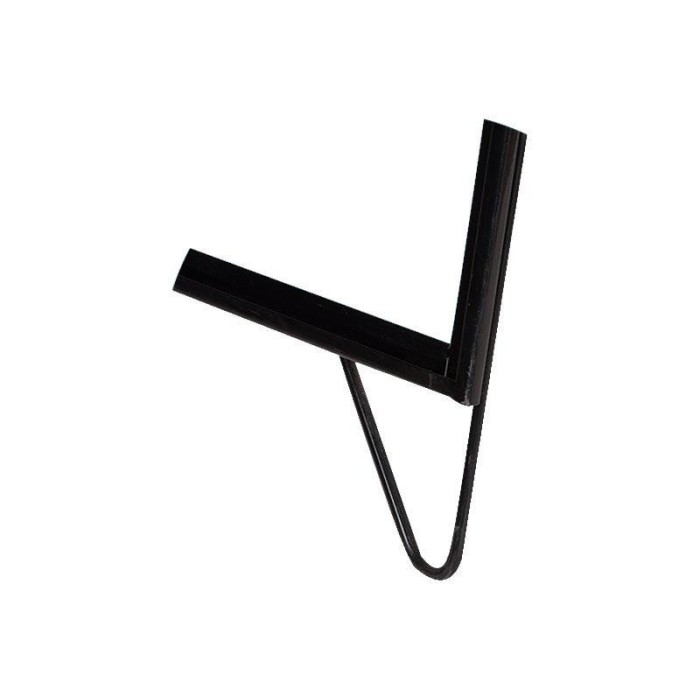 Wire A-Frame Set - Feet View